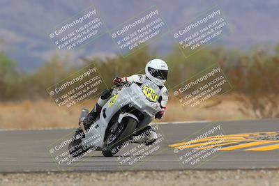 media/Sep-10-2022-SoCal Trackdays (Sat) [[a5bf35bb4a]]/Turn 6 (1140am)/